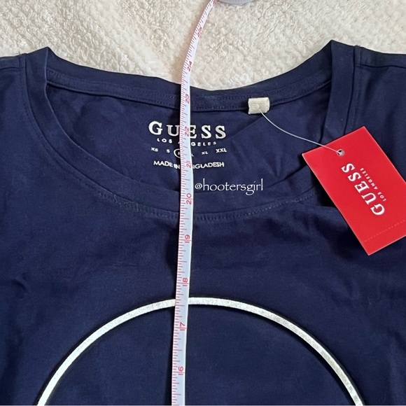 💙GUESS Gigi Logo Crew Tee💙 - Picture 6 of 7